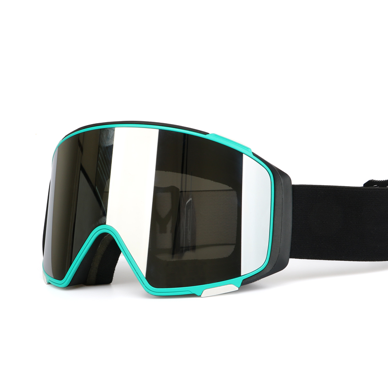 ski glasses