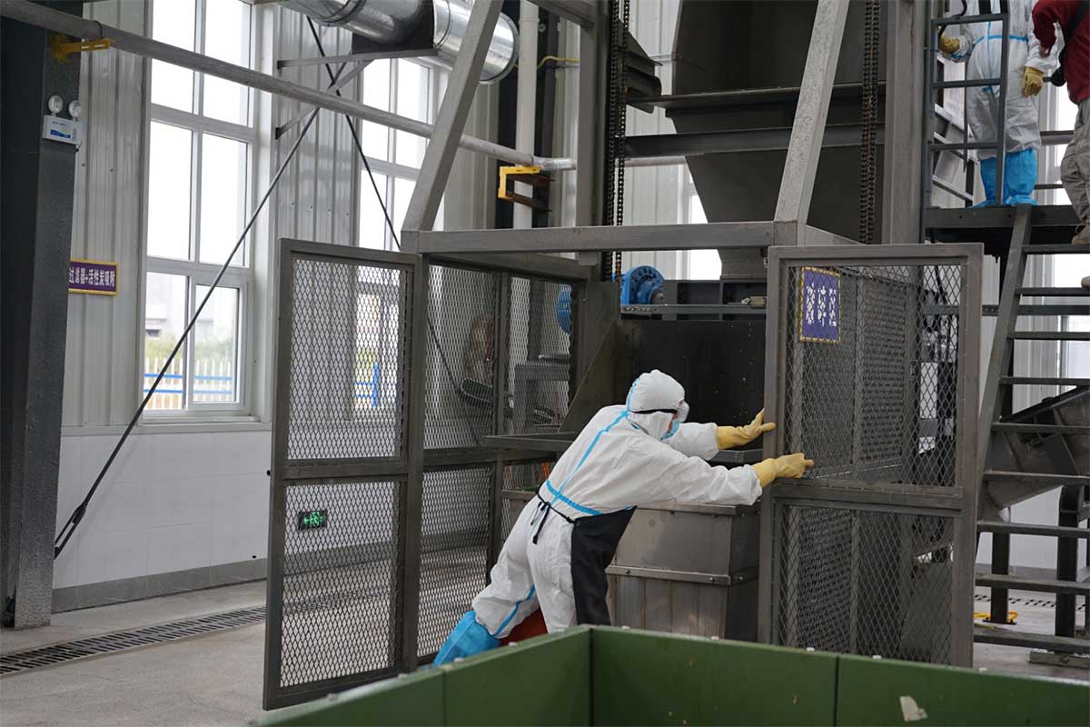 How Does a Medical Incinerator Work