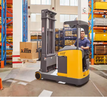 Electric Reach Truck