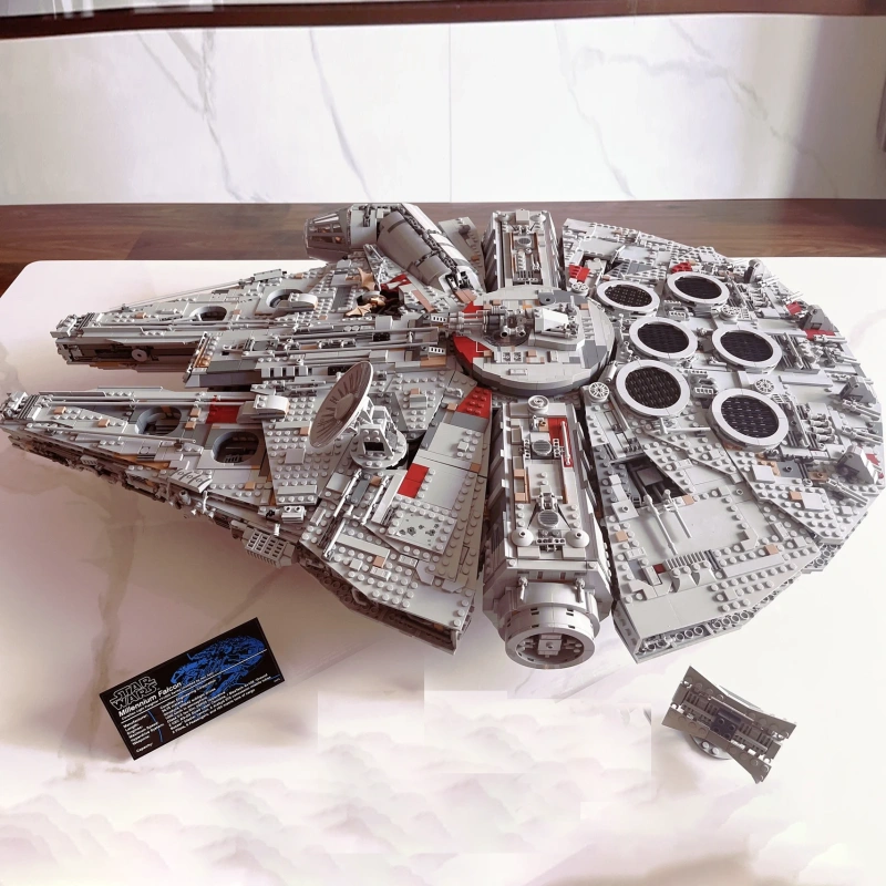 {Pre-Order}Custom XQ003 UCS Millennium Falcon Star Wars 75192 Holder Optional Building Block Brick 7258±pcs from Canada 3-7 Day Delivery