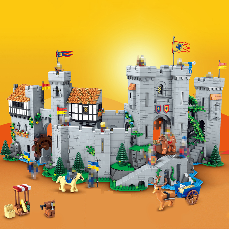 Lion King's Castle Creator Expert 10305