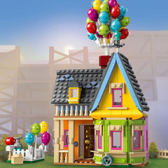 'Up' House Movie & Game 43217