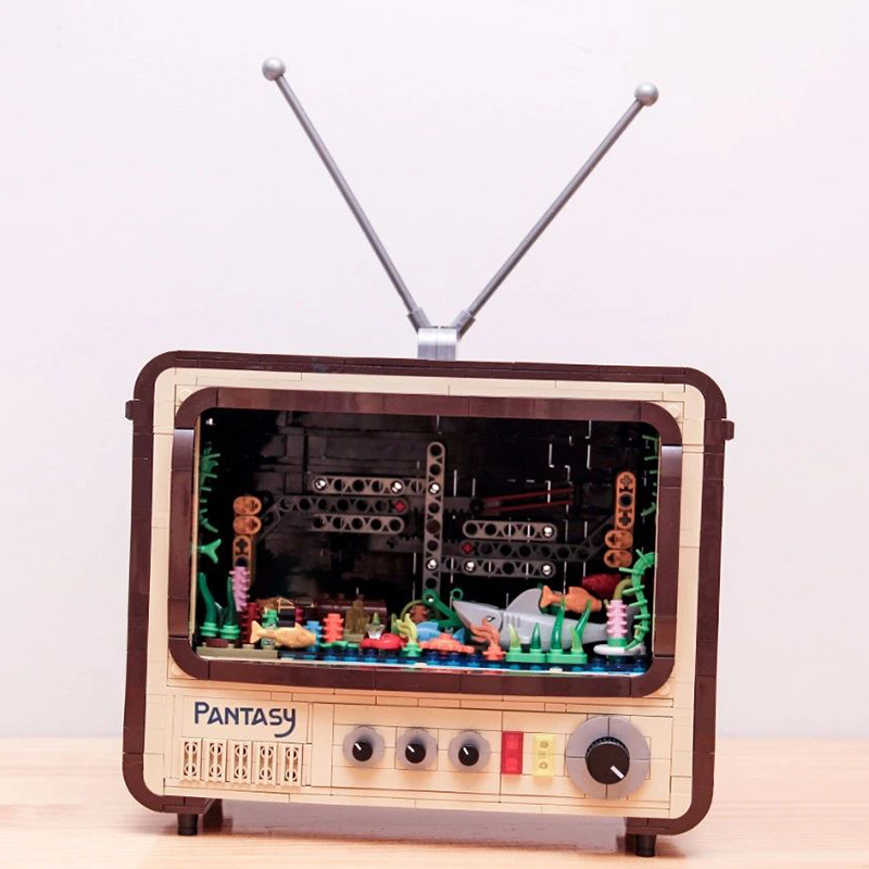 Pantasy 61008 Vintage Television Building Blocks PVC Film Decoration Gifts From China Delivery.