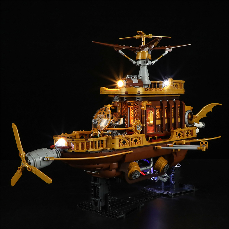 FunWhole F9014 “Light Catcher”Steampunk Airship Buliding Blocks 1641±pcs Bricks Toys Model Form China