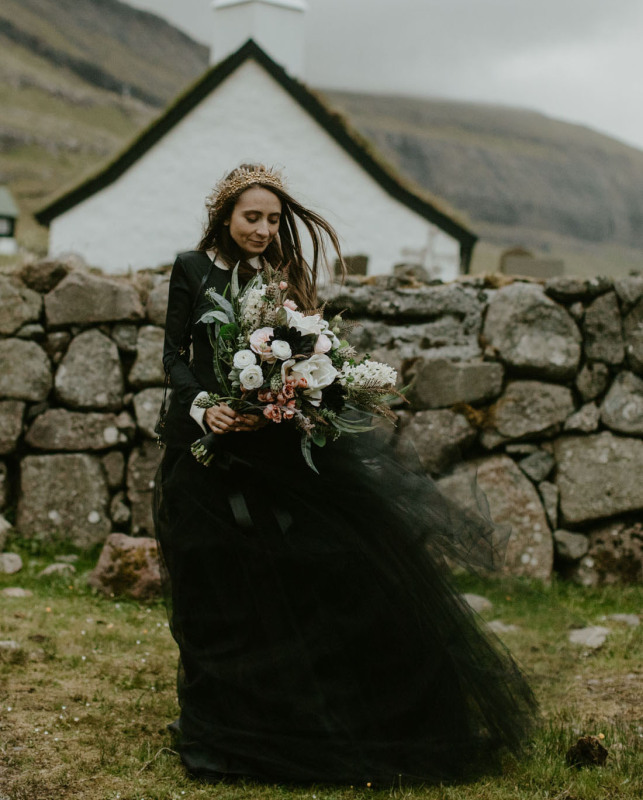 Black Long Train Bridal Skirt 2 Pieces Wedding Skirt