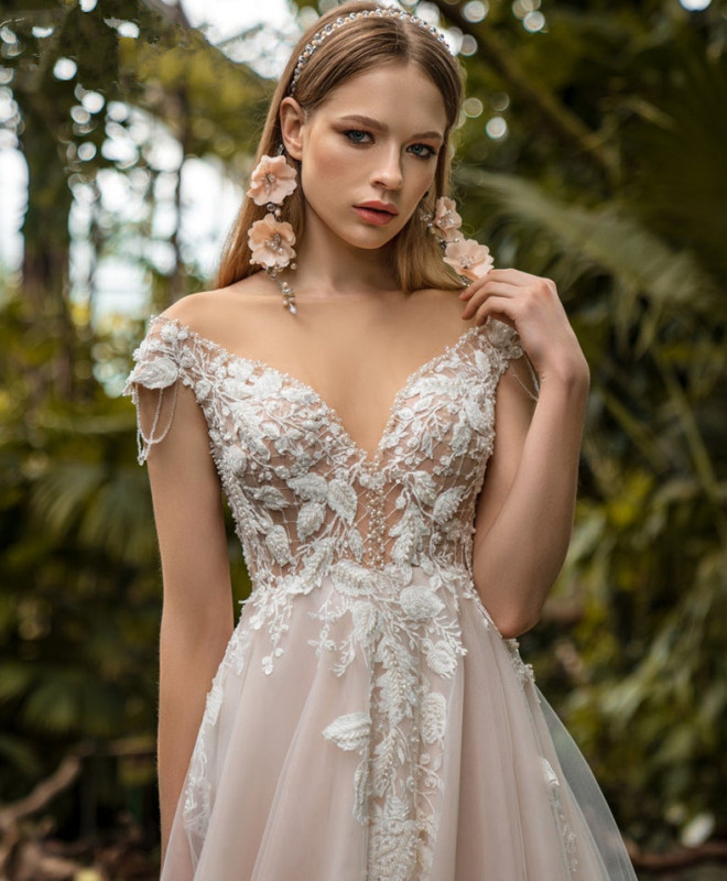 Off Shoulder Lace Tulle Bridal Gown Wedding Dress