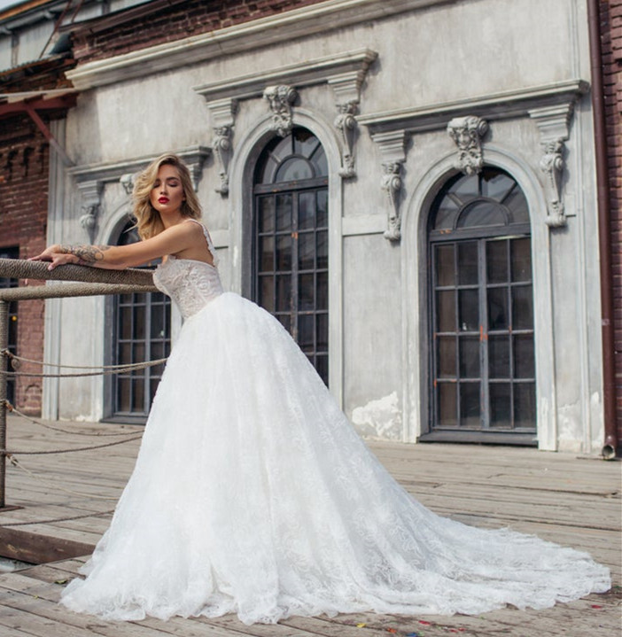 Ivory Lace Tulle Long Train Bridal Gown Wedding Dress