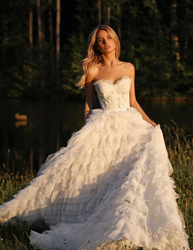 Ivory Ruffle Tulle Skirt  2 Pieces Wedding Dress