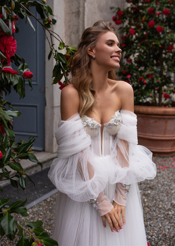 Ivory Tulle Beaded Popular Wedding Dress
