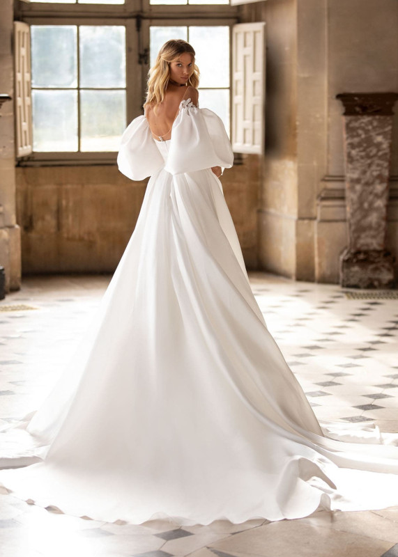 Ivory Silk Satin Luxury Wedding Dress