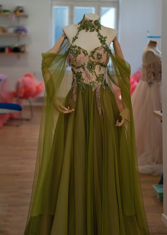 Olive Green Lace Tulle Beaded Prom Dress