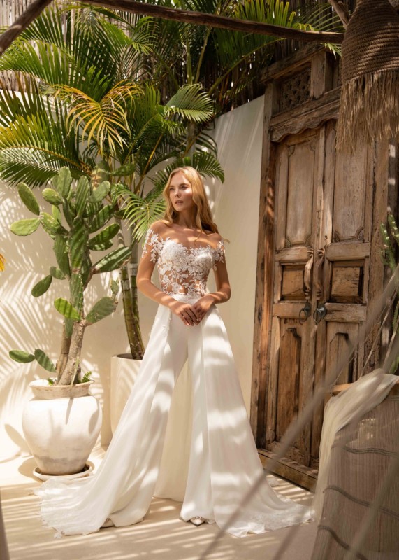 Ivory Lace Chiffon Chic Wedding Dress