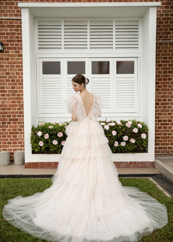 Ivory Tulle Tiered Princess Wedding Dress