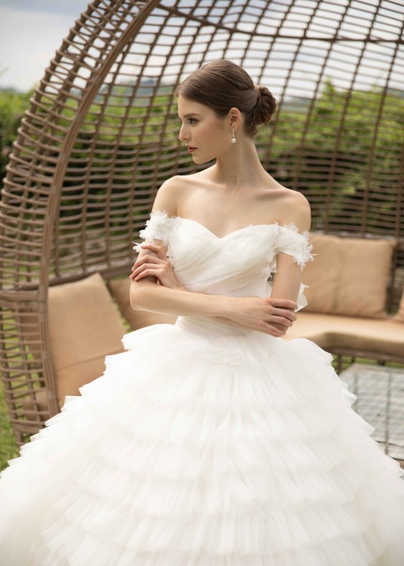 Off Shoulder Ivory Tulle Ruffled Princess Wedding Dress