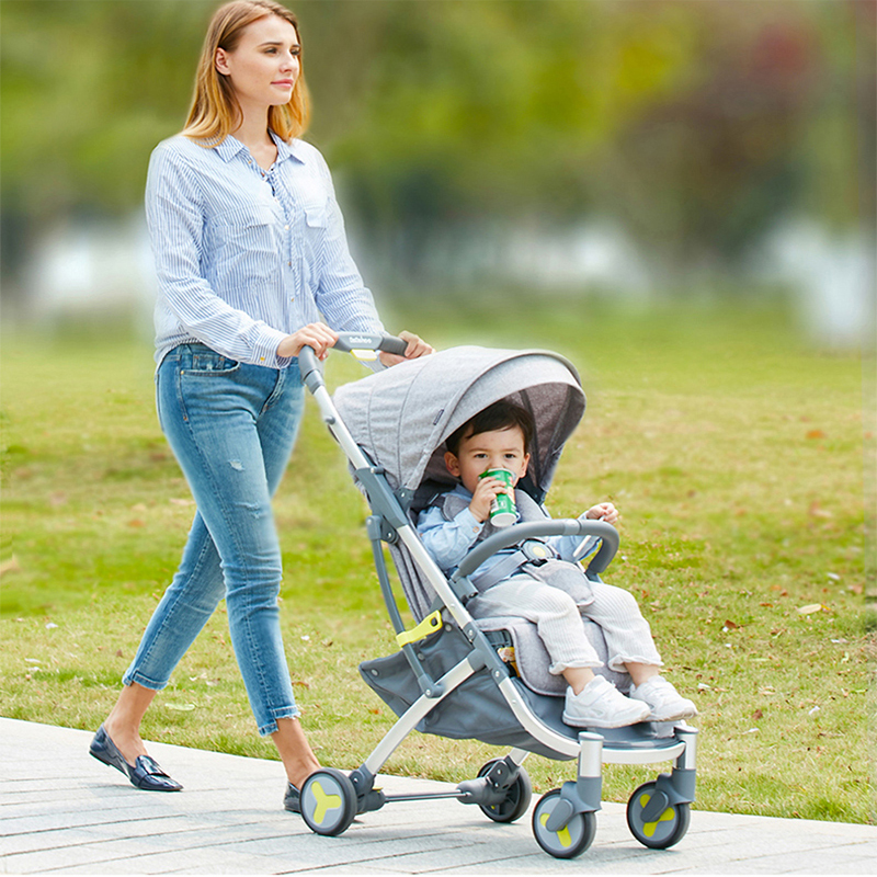 One-click Folding Baby Stroller