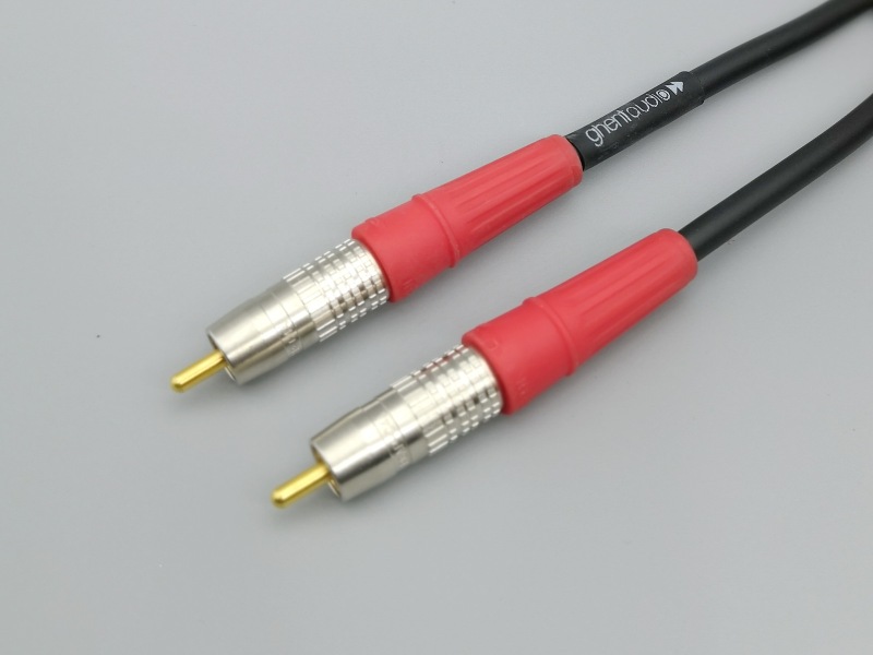 E08 --- Canare LV-61S True 75 Ohm Coax RCA Cable