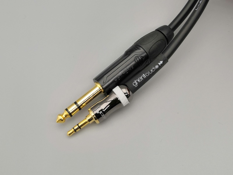 D15 --- 6.35mm(M) to 3.5mm(M) Stereo Canare L-4E6S Audio Cable