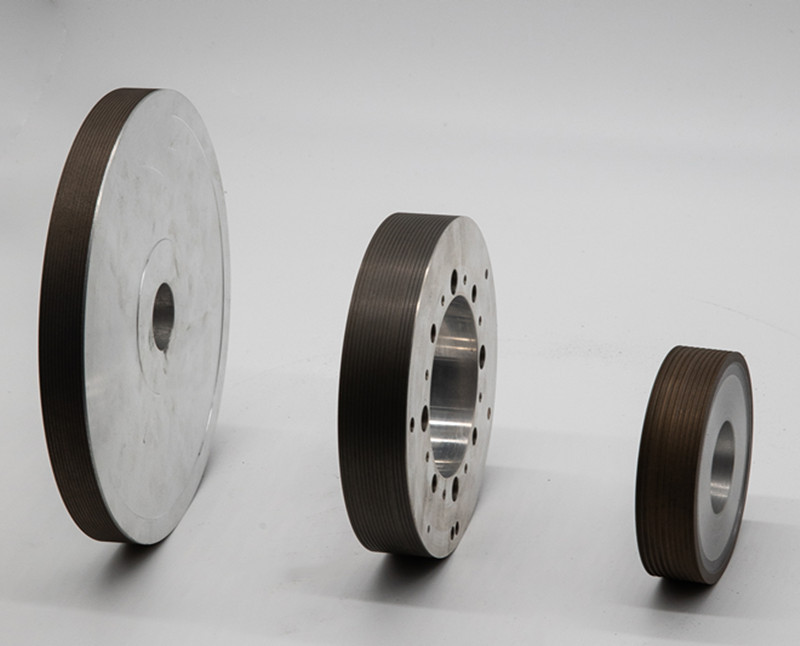 Metal sintered diamond grinding wheel