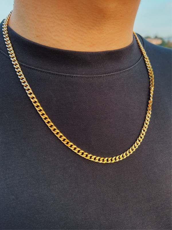 Gold cuban necklace