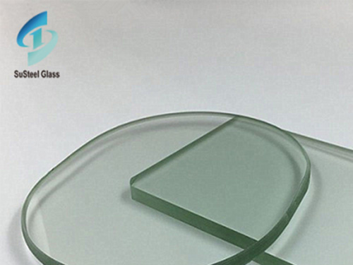 Chilled Elegance: Exploring the Aesthetics and Functionality of Ice Textured Glass