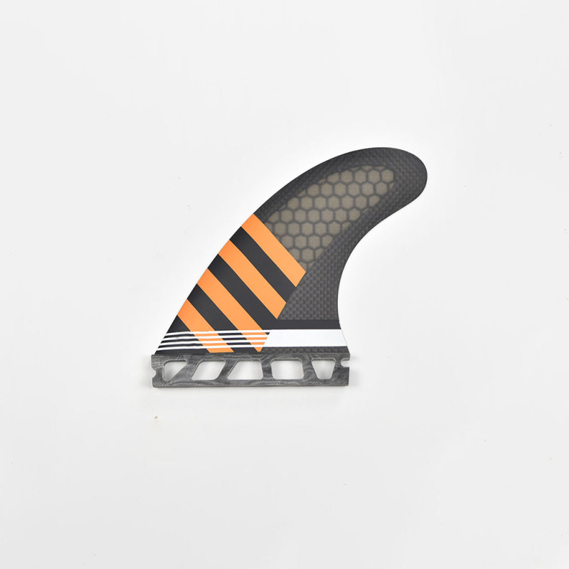 F25307 SURF FIN HONEYCOMB CARBON