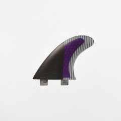 F25152 SURF FIN HONEYCOMB CARBON