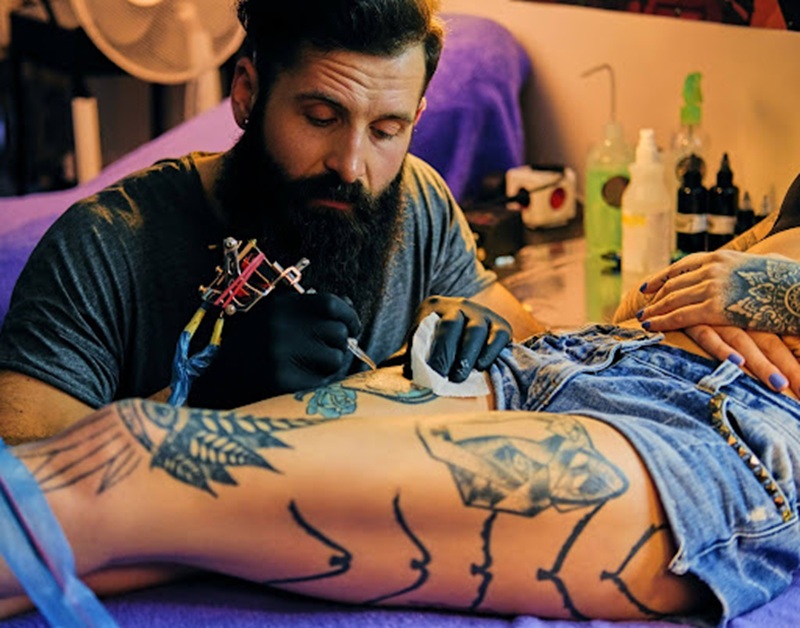 Mejores máquinas para tatuar: guía completa de tipos y características