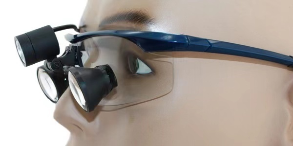 Custom Made TTL Dental Surgical Loupes 2.5x 3.0x 3.5x with Sports frames with LED light H60