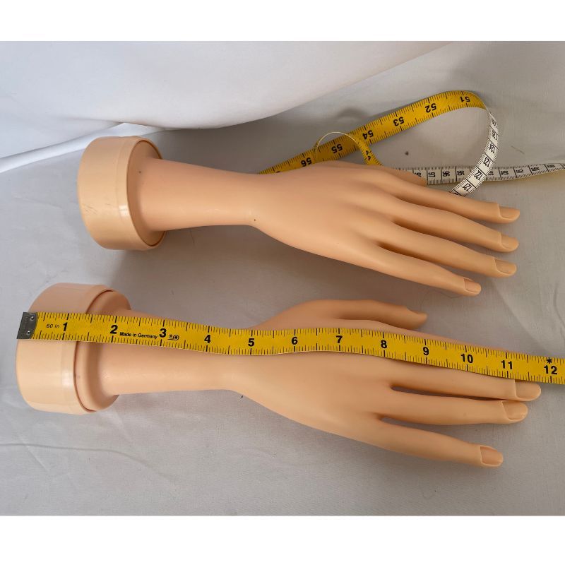 High Quality Mannequin Hand PVC Materials Easy to Bend for Nail Practice and Jewelry Display