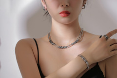 Luxury Enamel Ins Chains Exquisite Necklace Bracelet Ring Jewelry Set Charm Ladies Girls Jewelry Fashion Accessory Set Gifts