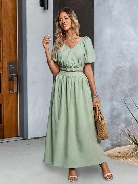 Solid V Neck Puff Sleeve Crop Top and Maxi Skirt Set
