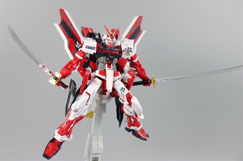 DABAN 6601 Gundam Astray Red Frame Kai 1/100 MG MBF-P02Kai Gundam