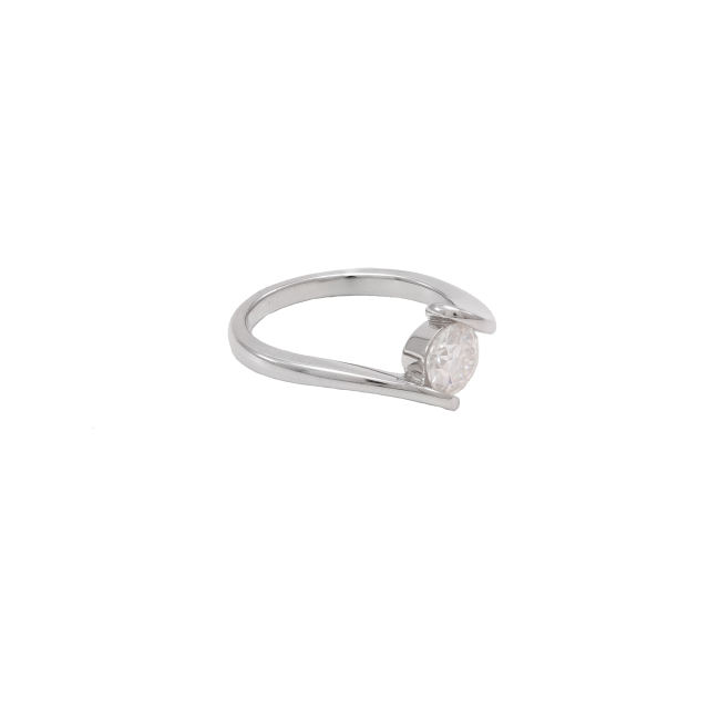 Moissanite 925 silver ring  0.8 carat  KRS09526