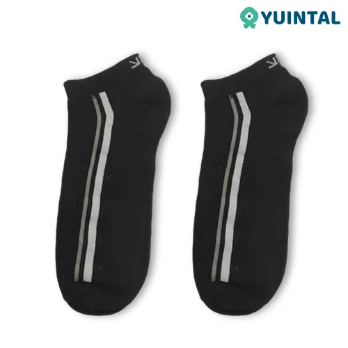 Leisure center socks features – material options, universal sizing, no-grip smooth bottom