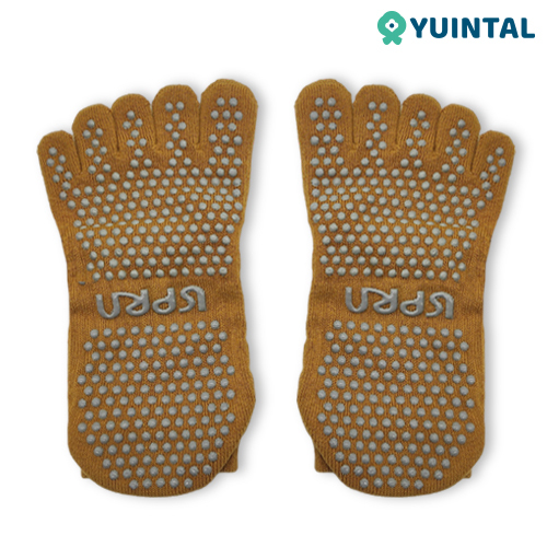 Yuintal OEM running toe socks manufacturing – custom 5-toe grip socks production facility
