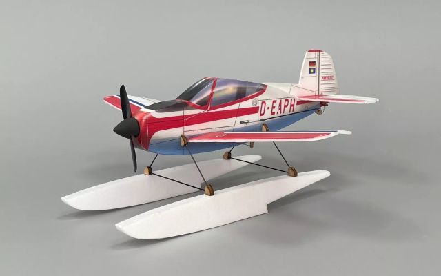 Minimum RC 320mm wingspan Pinkus (Optional floats)