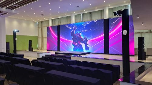 Transforming Conferences with Cutting-Edge LED Screens