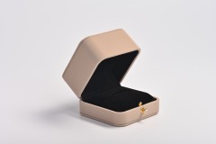 custom logo/colour apricot jewelry box for ring earring pendant bangle bracelet necklace