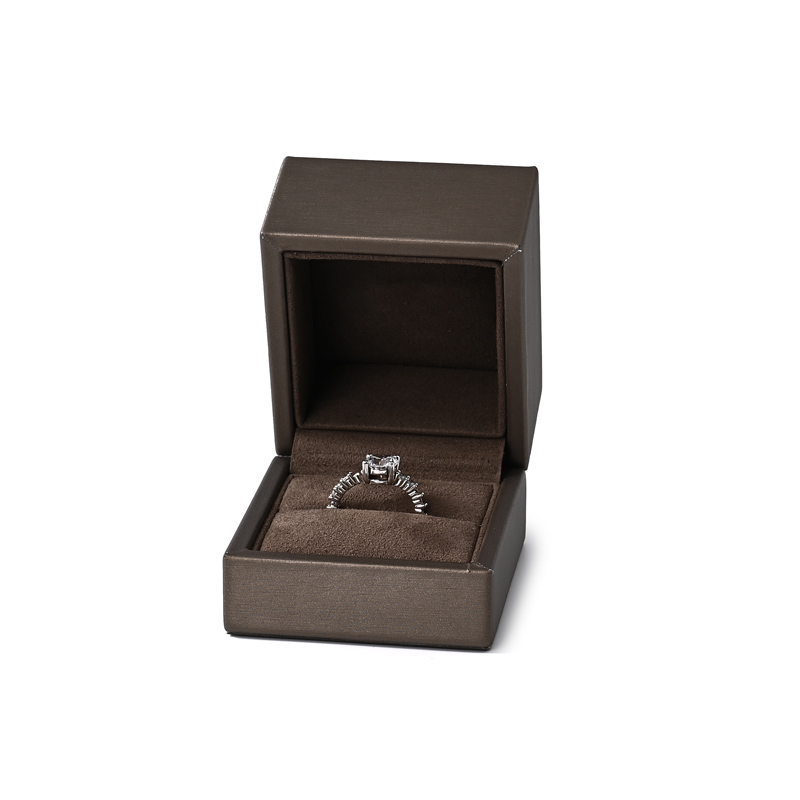 FANXI Custom logo brown Leather Jewelry Box Ring Earrings Pendant Necklace Box Jewelry Packaging