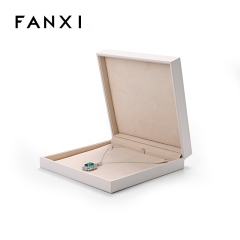 FANXI Wholesale Elegant Beige Big Necklace Box With PU Leather For Jewelry Display Jewellry Storage Box With Custom Logo