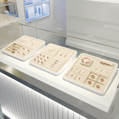 2023 Fanxi New Custom Jewelry Display Set For Bracelet Necklace Ring Exhibitor Organizer Holder Leather Jewelry Display