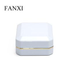 FANXI New Design Octagonal Shape Accept Custom High End White Jewelry Box Flannelette and Rubber Paint Jewelry Box