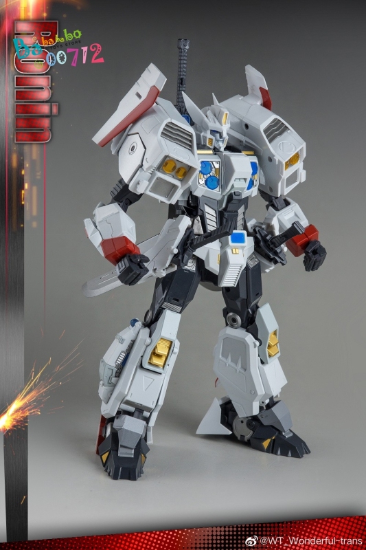 Wonderful-Trans WT01 White Ronin Drift Action Figure