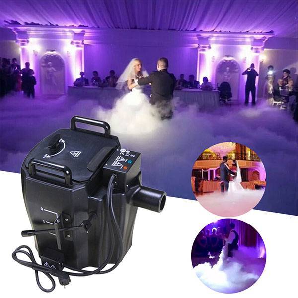 3500w dry ice machine with flightcase with mobile skateboard