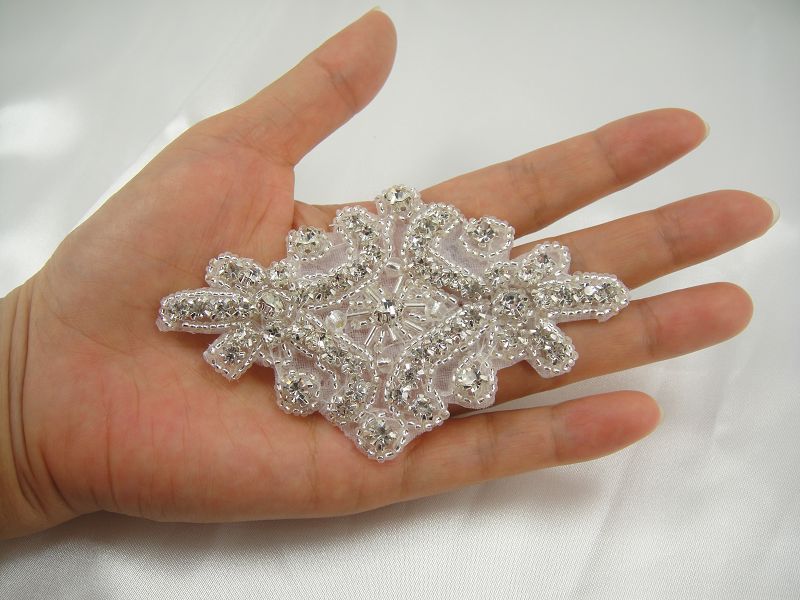 SM002 Crystal Diamante  Rhinestone Applique 1 Piece