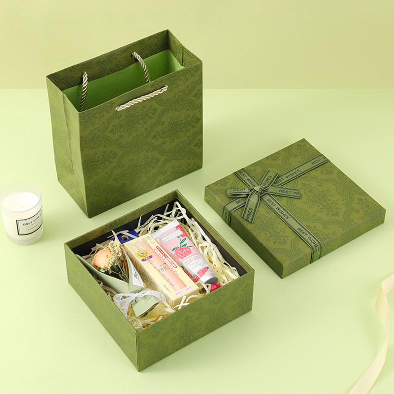 Custom cosmetic packaging lid and base cardboard boxes gift paper boxes