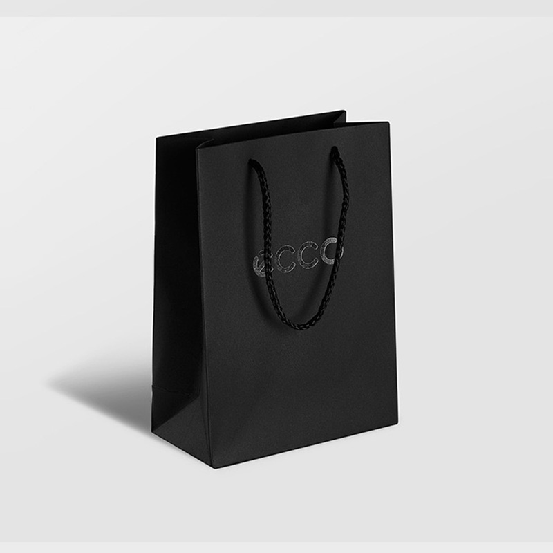 Custom Hot Stamping Logo Spot UV Luxury Black Card Paper Bag With Grosgrain Handle