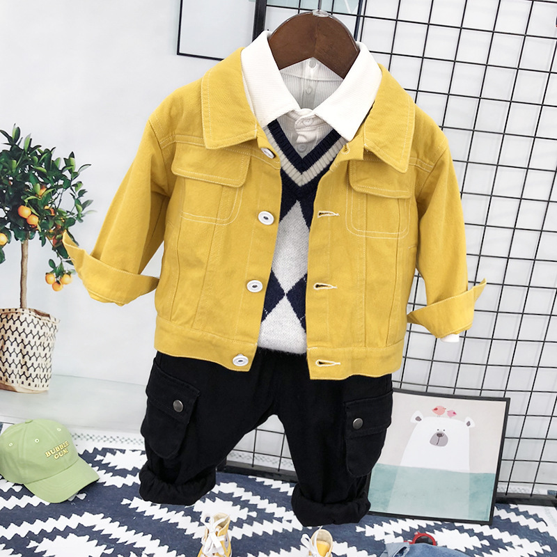 Boy's autumn coat Korean style children's casual cartoon car coat children casual T-shirt boys autumn