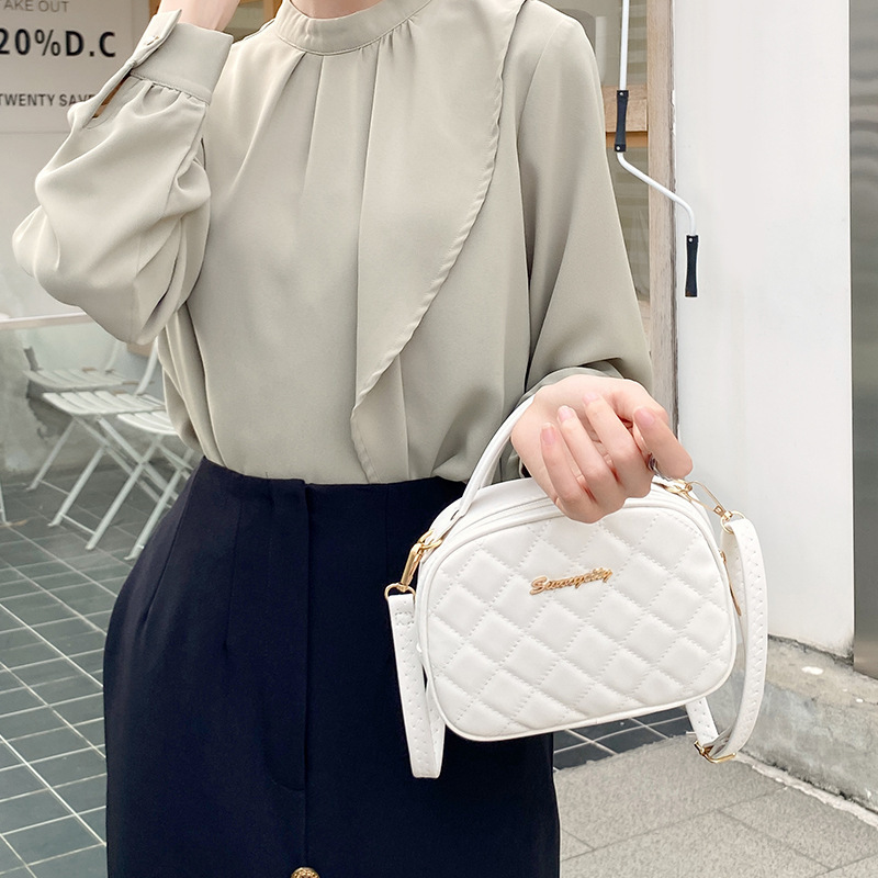 Korean style embroidered bag wholesale thread bag oval diamond quilted handbag foreign trade autumn and winter New embroidered crossbody bag women