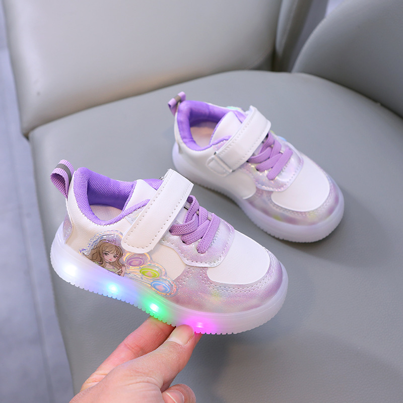 Spring and Autumn children's new LED luminous Sports Board shoes girls' soft bottom breathable running shoes light shoes tide